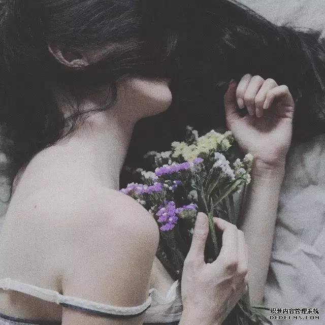 å°å¥³ä¸è±ï¼ææ·±åº¦åæèºçç§æ¿ç
§åºè¯¥æä¹æï½è
è°